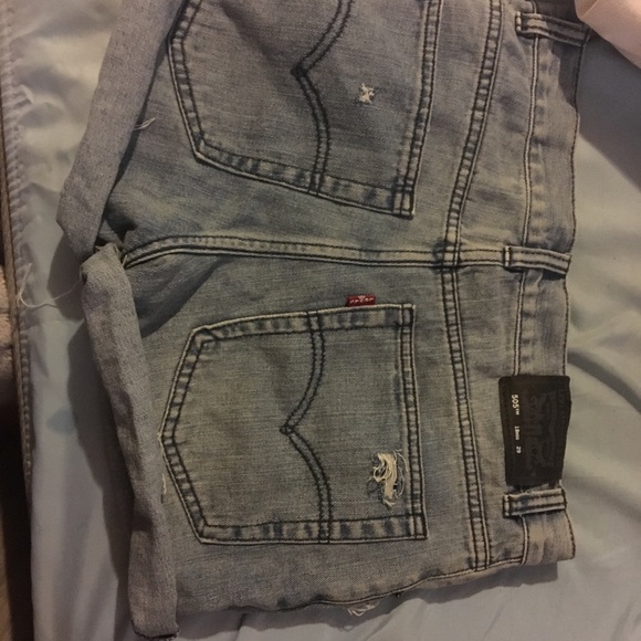 Vintage Levi Denim Shorts - Picture 4 of 4